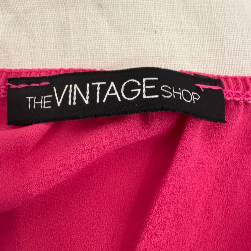 The vintage shop Elegant Pink Lace-Trimmed slip dress. Size S - Picture 3 of 6